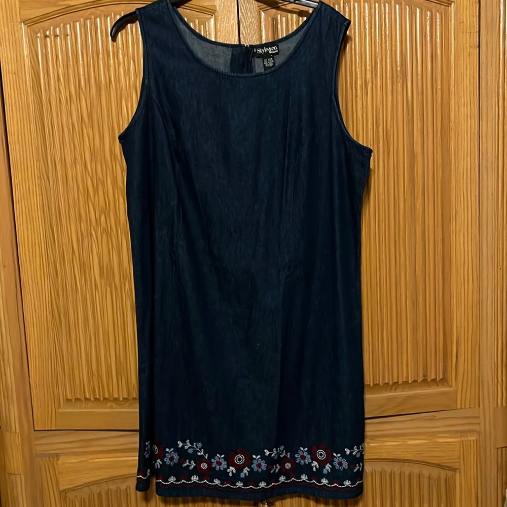 22W Style & Co.blue jean dress with floral trim at the bottom